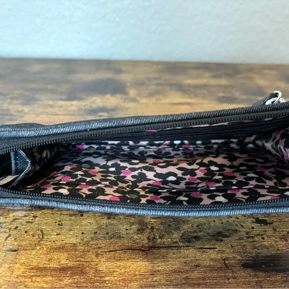 NEW Vera Bradley Iconic RFID Large Zip Wristlet Quilted Wallet black denim pink - Picture 3 of 5